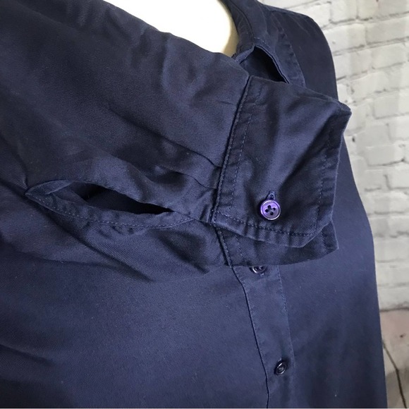 Crown & Ivy Navy Tunic Blouse Size 1X - Picture 7 of 9
